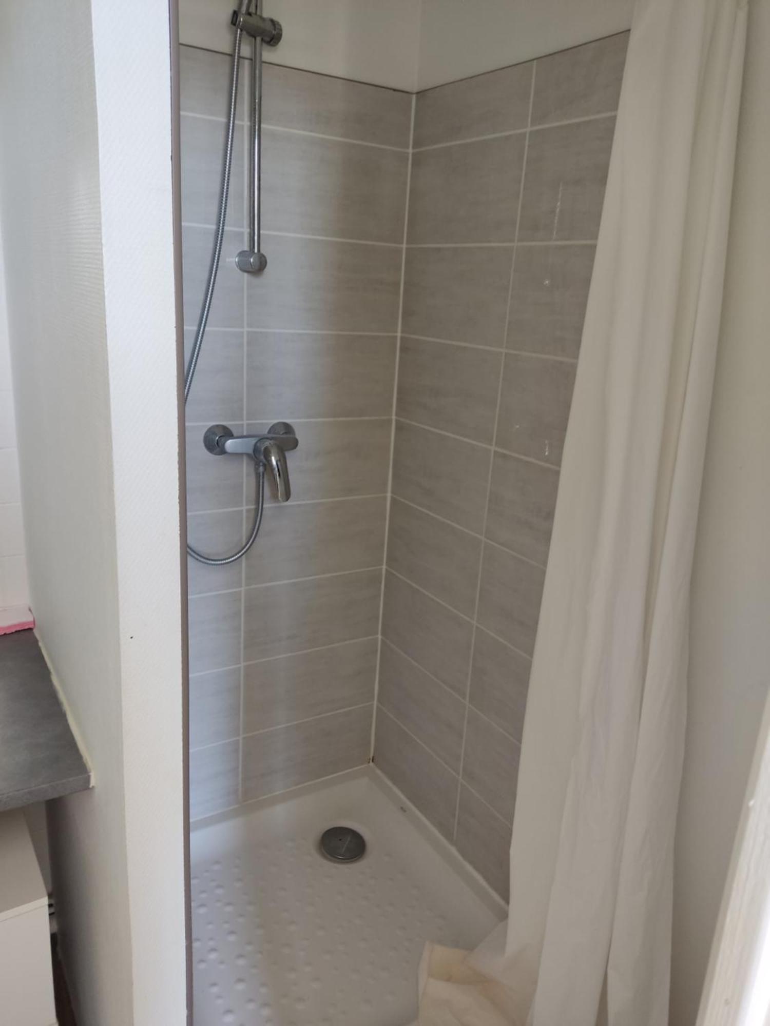 Le 3, Wifi, Parking, Centre Apartamento Châteauroux Exterior foto